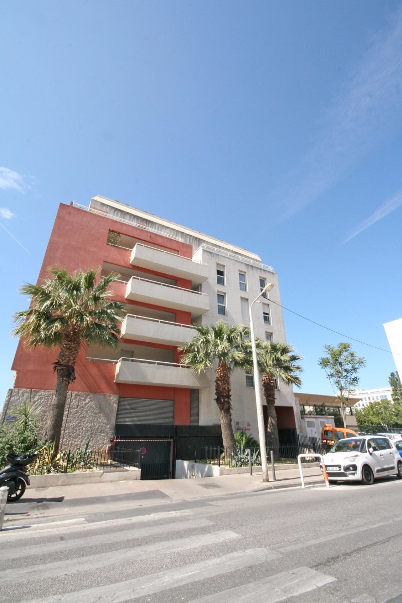 vente Marseille 13010 CAPELETTE/BOULEVARD SAINT JEAN Place de parking